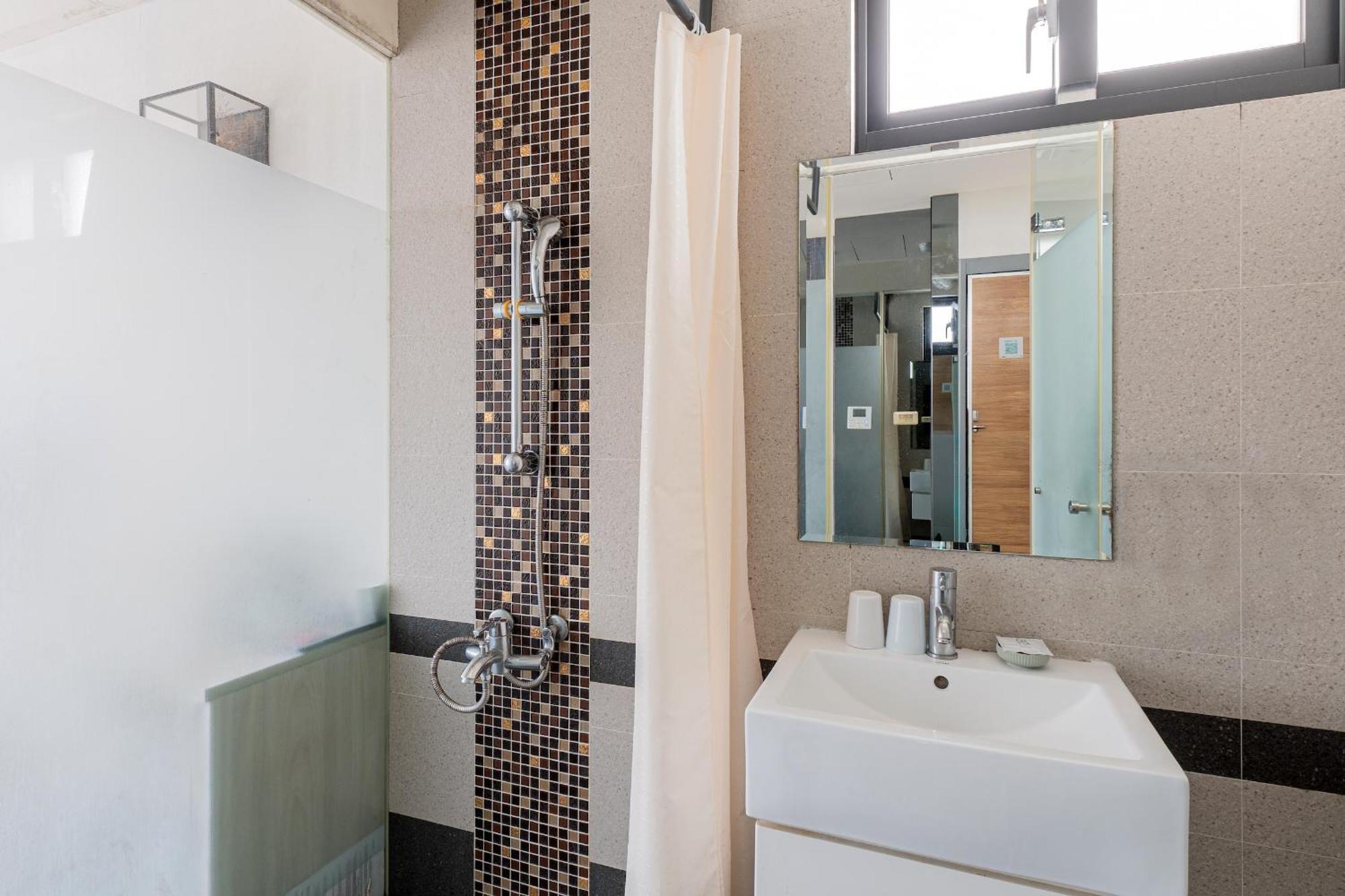 Check Inn Express Taichung Fuxing Hall 2 Экстерьер фото