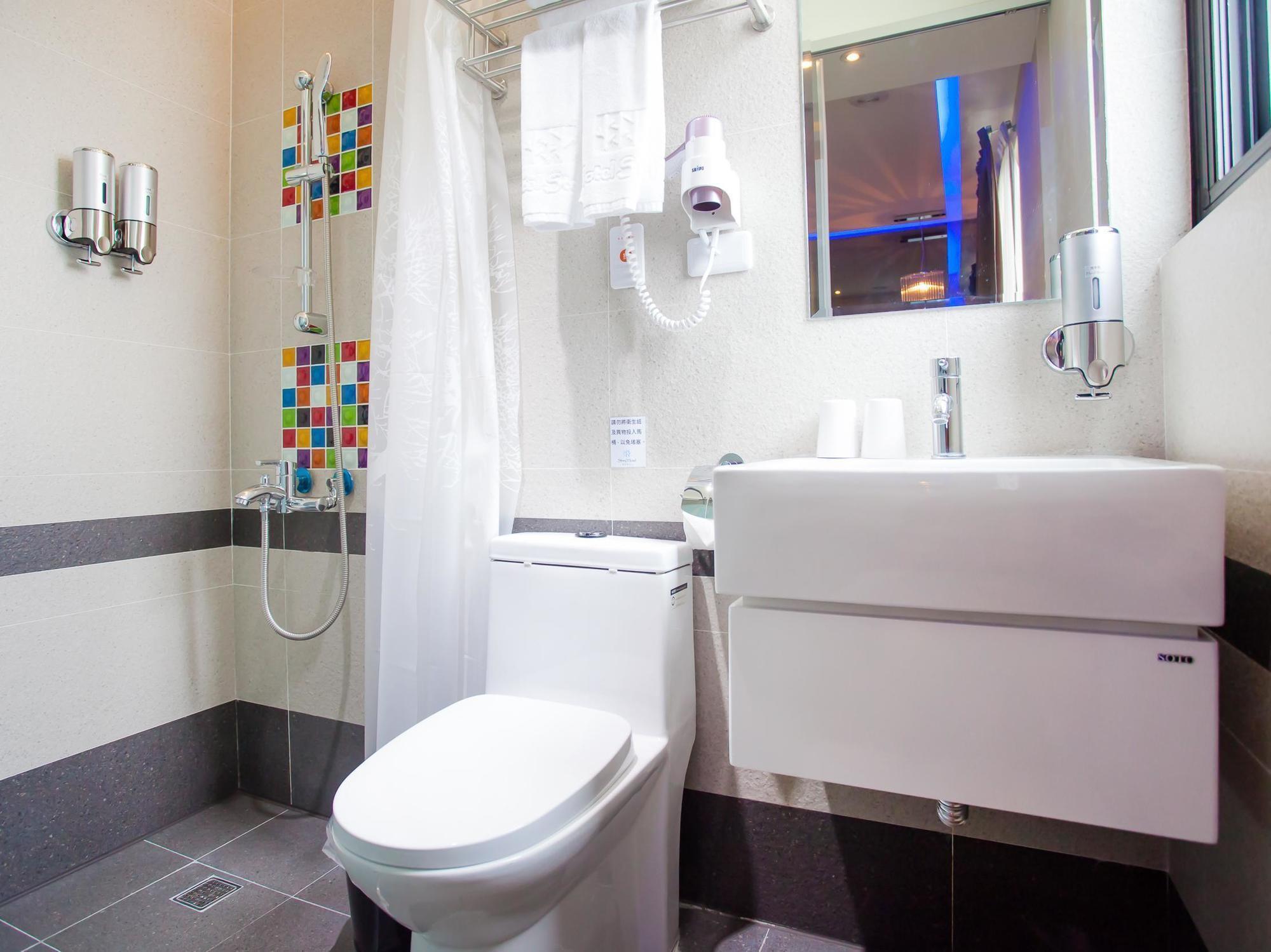 Check Inn Express Taichung Fuxing Hall 2 Экстерьер фото